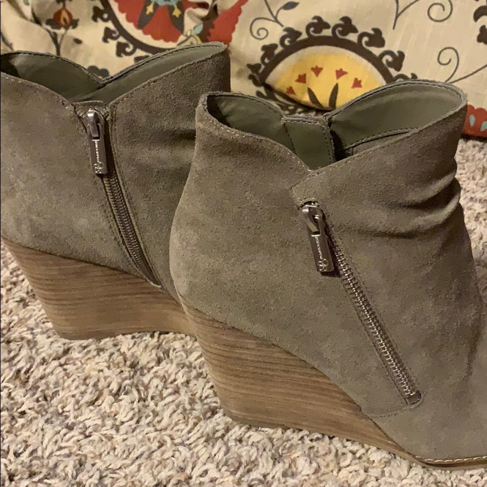 Jessica Simpson booties - Picture 6 of 7